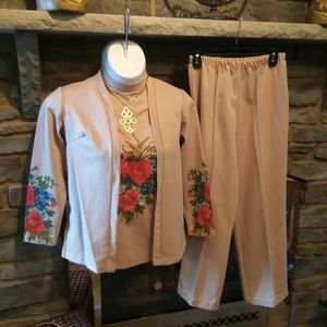 ⭐ Vintage women's three piece set